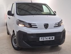 White Used 2024 Peugeot Expert Van | £18,498 (A bit pricey)