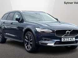 Used 2023 Volvo V90 CC Ultimate Estate | £39,000 (Fair price)