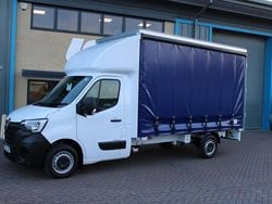 White New 2025 Renault Master Van | £34,995