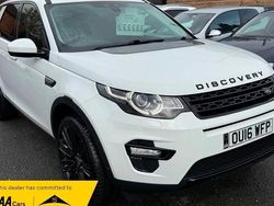 White Used 2016 Land Rover Discovery Sport HSE Luxury SUV | £11,399 (Fair price)