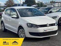 White Used 2013 VW Polo SE Hatchback | £7,495 (Good price)