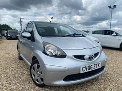 Silver Used 2006 Toyota Aygo Hatchback | £3,781 (Expensive)