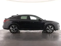Black Used 2022 Citroën C5 X Shine Hatchback | £20,150 (Fair price)