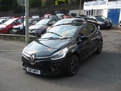 Black Used 2017 Renault Clio IV Dynamique Hatchback | £6,595 (Fair price)