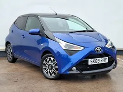 Blue Used 2020 Toyota Aygo X-clusiv Hatchback | £9,698 (Fair price)