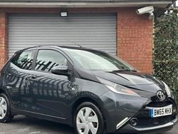 Grey Used 2016 Toyota Aygo X-play Hatchback | £6,995 (Fair price)