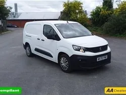 White Used 2020 Peugeot Partner MPV | £13,799