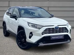 White pearl bitone Used 2021 Toyota RAV4 Hybrid SUV | £28,495 (Fair price)