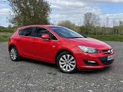 Red Used 2014 Vauxhall Astra Excite Hatchback | £3,180 (Good price)