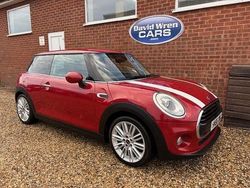 Red Used 2016 Mini Cooper Hatch Hatchback | £6,790 (Good price)