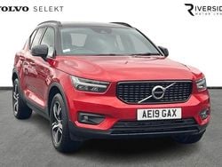 Red Used 2019 Volvo XC40 R-Design SUV | £15,990 (Fair price)