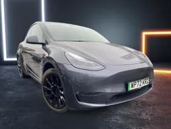 Grey Used 2022 Tesla Model Y Long Range SUV | £27,990 (Fair price)