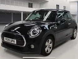 Black Used 2019 Mini Cooper Classic Hatchback | £8,995 (Fair price)