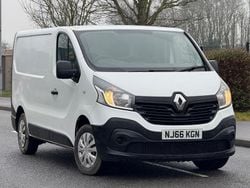 White Used 2016 Renault Trafic Business Van | £7,479 (Fair price)