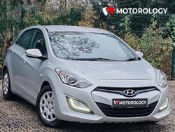 Silver Used 2014 Hyundai i30 Classic Hatchback | £3,750 (Fair price)