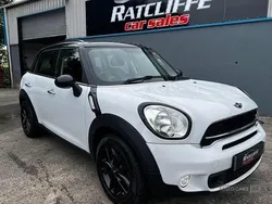 White Used 2014 Mini Cooper S Countryman SUV | £7,150 (A bit pricey)