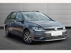 Grey Used 2018 VW Golf VII SE Estate | £14,499 (Fair price)