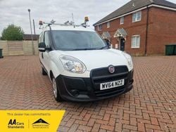 White Used 2014 Fiat Doblò Comfort MPV | £5,490 (Fair price)