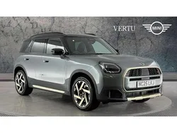 Green New 2025 Mini Countryman Exclusive SUV | £35,300 (Fair price)