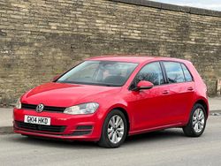 Red Used 2014 VW Golf VII SE Hatchback | £3,950 (Expensive)