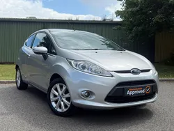Silver Used 2011 Ford Fiesta Zetec Hatchback | £2,490 (Good price)
