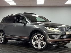 Grey Used 2015 VW Touareg R-line SUV | £16,250 (Good price)