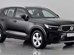 Black Used 2022 Volvo XC40 Core SUV | £25,450 (Fair price)