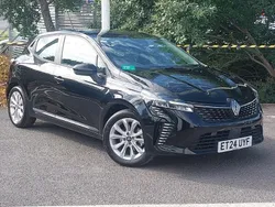 Black Used 2024 Renault Clio V Evolution Hatchback | £17,298 (Fair price)