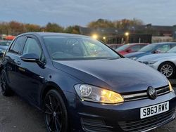 Blue Used 2014 VW Golf VII Hatchback | £4,990 (Fair price)