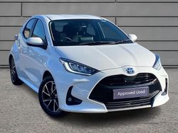 White Used 2023 Toyota Yaris Hybrid Design Hatchback | £17,493 (Good price)
