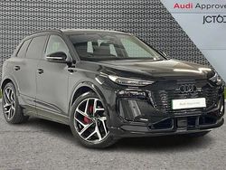 Black Used 2025 Audi Q6 e-tron Advanced SUV | £56,433 (A bit pricey)