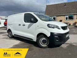 White Used 2021 Peugeot Expert Van | £7,895 (Good price)