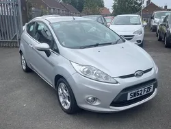Silver Used 2012 Ford Fiesta Zetec Hatchback | £2,499 (Good price)