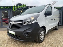 White Used 2014 Vauxhall Vivaro Van | £7,995 (Expensive)