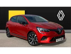 Red Used 2022 Renault Clio V Evolution Hatchback | £15,370 (Fair price)