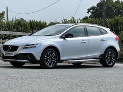 Silver Used 2018 Volvo V40 Estate | £9,995 (Fair price)