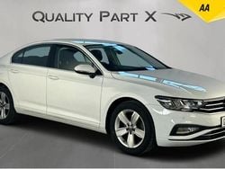 White Used 2019 VW Passat SE Sedan | £10,500 (Good price)