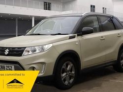 Cream/black Used 2018 Suzuki Vitara SZ-T Hatchback | £8,495 (Fair price)