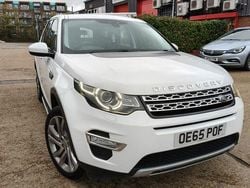 White Used 2015 Land Rover Discovery Sport HSE Luxury SUV | £12,241 (Fair price)