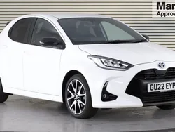 White Used 2022 Toyota Yaris Hybrid Hatchback | £15,140 (Good price)