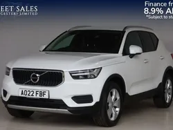 White Used 2022 Volvo XC40 Momentum SUV | £19,850 (Fair price)
