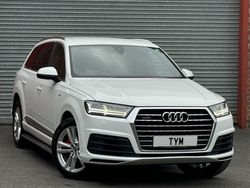 White Used 2015 Audi Q7 S-Line SUV | £17,995 (Fair price)