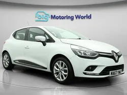 White Used 2017 Renault Clio IV Dynamique Hatchback | £7,700 (Fair price)