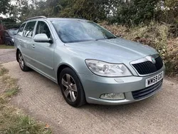 Green Used 2010 Skoda Octavia Elegance Estate | £750