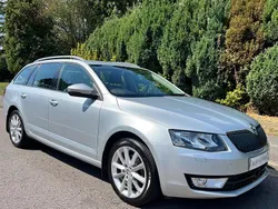 Silver Used 2014 Skoda Octavia Elegance Estate | £7,995 (Fair price)
