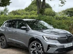 Twotone metallic shadow grey with diamond black roof Used 2025 Renault Austral Techno Esprit Alpine SUV | £28,990 (Expensive)