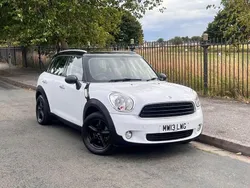 White Used 2013 Mini One Countryman SUV | £4,195 (Fair price)