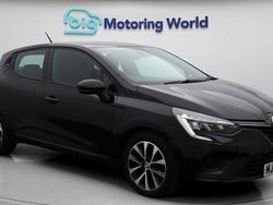 Used 2023 Renault Clio V Evolution Hatchback | £11,500 (Good price)