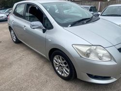 Silver Used 2007 Toyota Auris T3 Hatchback | £999 (Fair price)