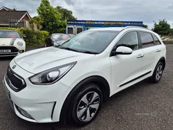 White Used 2017 Kia Niro 2 SUV | £9,995